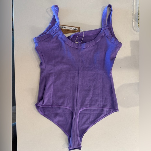SKIMS Tops - SKIMS COTTON JERSEY SCOOP NECK BODYSUIT | ULRA VIOLET